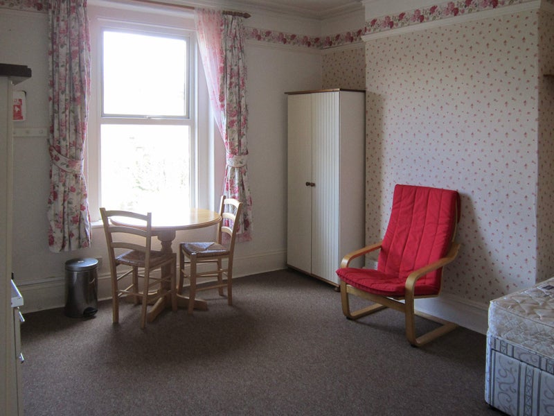 'Bedsit in Newbridge Hill, Bath' Room to Rent from SpareRoom