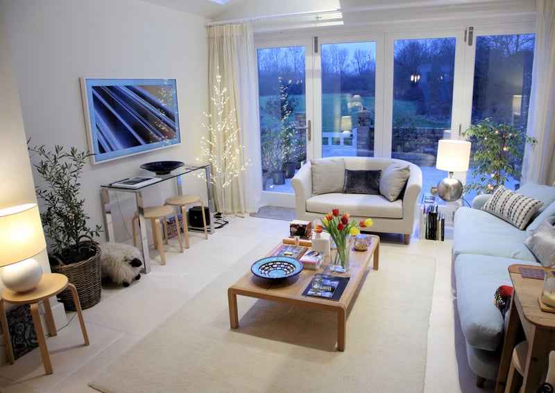 Photo 1: Downstairs lounge