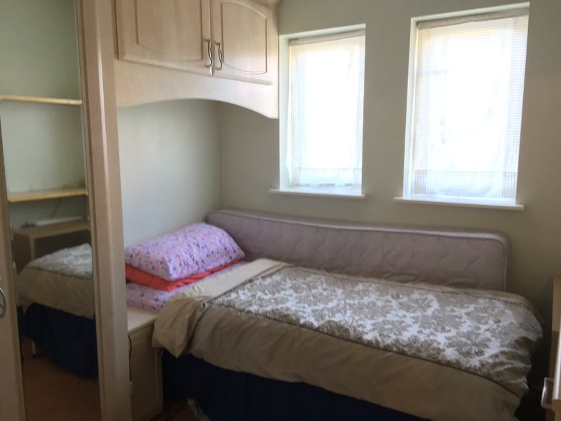 Photo 1: ?550 Bedroom