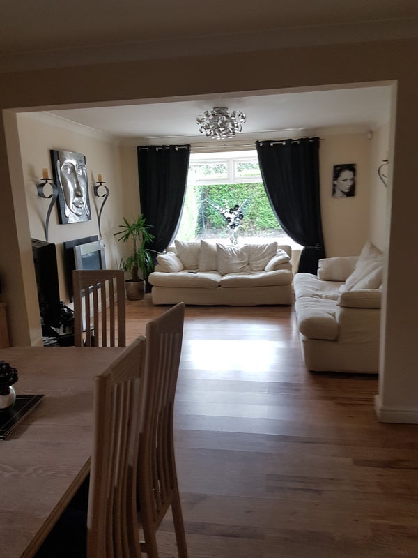 Photo 1: lounge /Diner