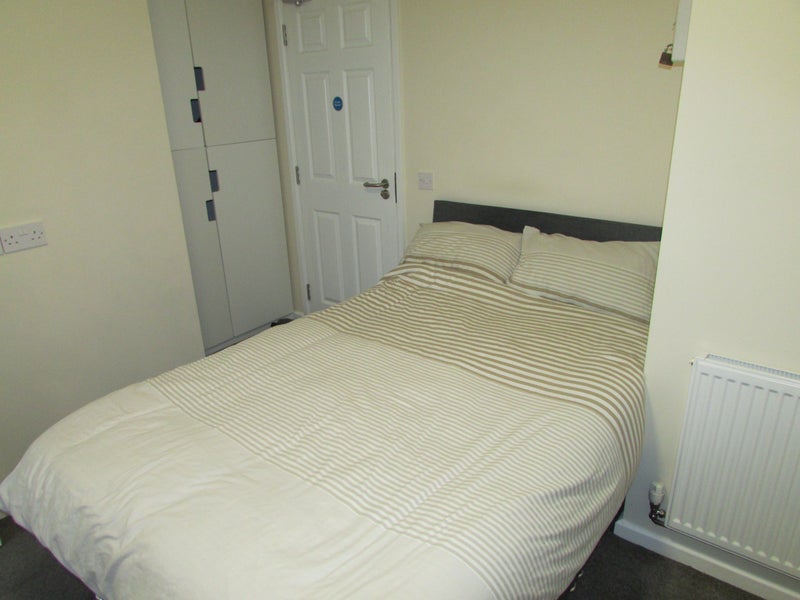 Central Coventry Bed Room With Parking Central Coventry Bed Room With Parking