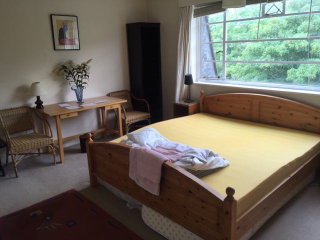 Photo 1: Large double bedroom overlooking garden