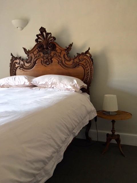 Photo 1: Double bed