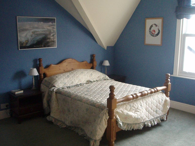 Photo 1: the bedroom