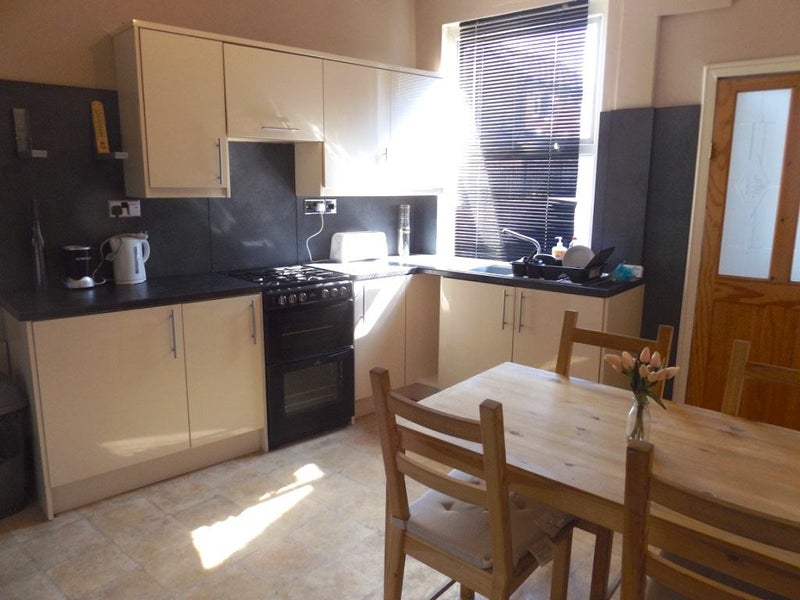 '4 Bed House Share Bramley All Bills Included' Room to Rent from SpareRoom