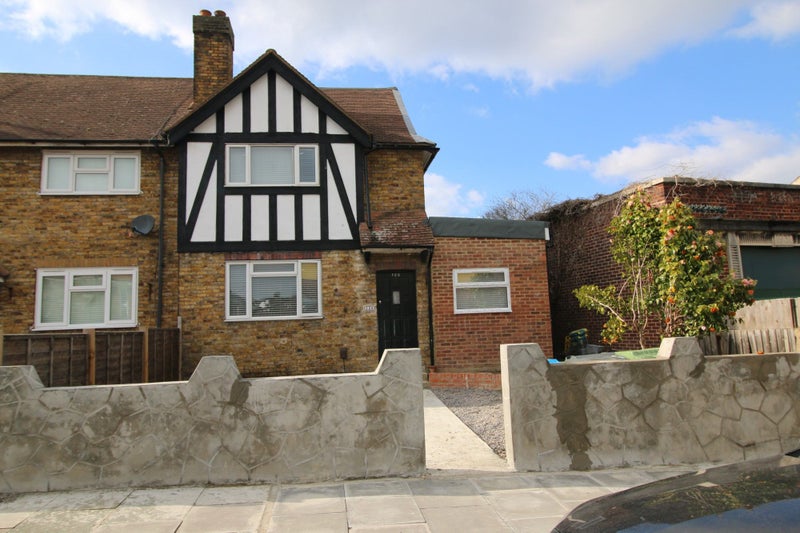 'Flaxton Road, SE18 2JY' Room to Rent from SpareRoom