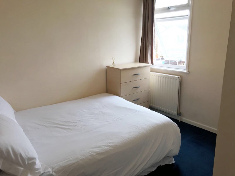 '£450 Double room available in Basingstoke!' Room to Rent from SpareRoom