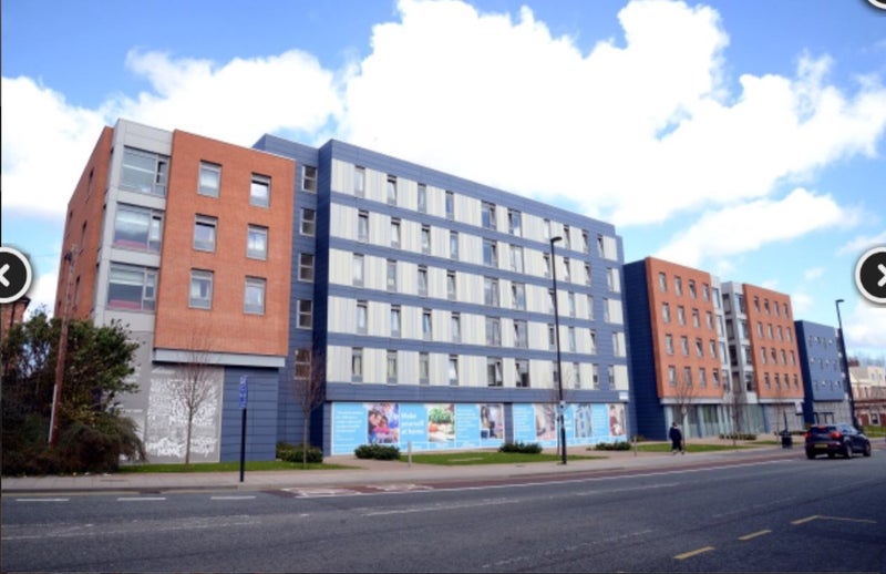 'New Bridge Street Student en suite ' Room to Rent from