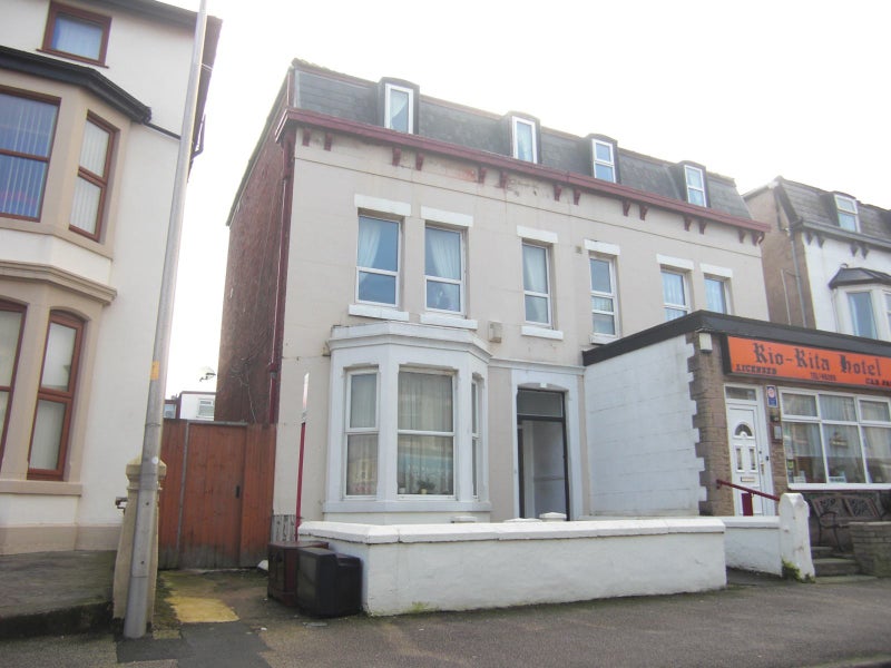 'Cheap & Cheerful Bedsit With Own Room to Rent from SpareRoom