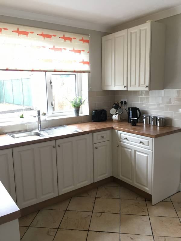 Photo 1: well equiped kitchen
