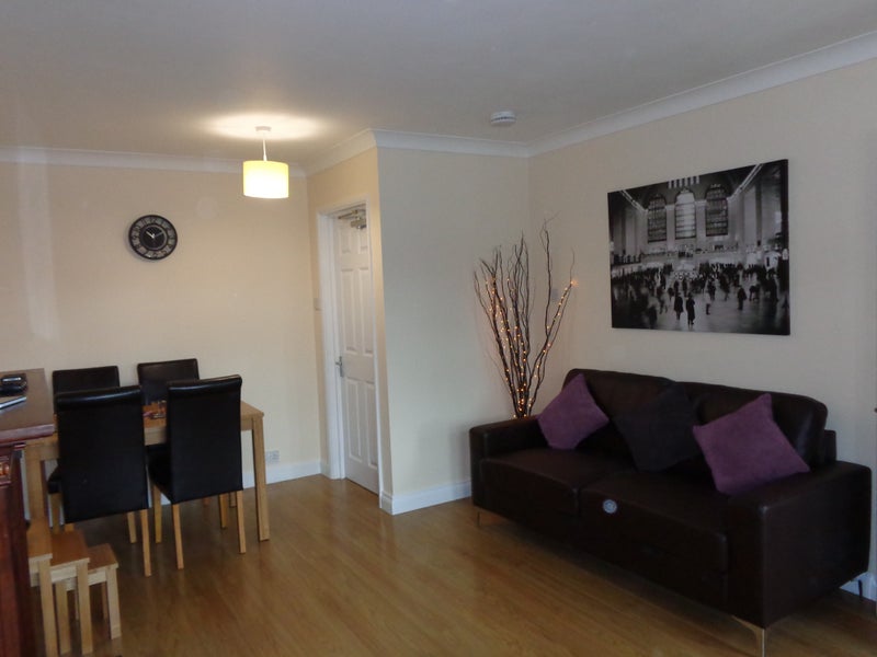 'Beautiful Rooms in a Quiet Street in Hornchurch' Room to Rent from