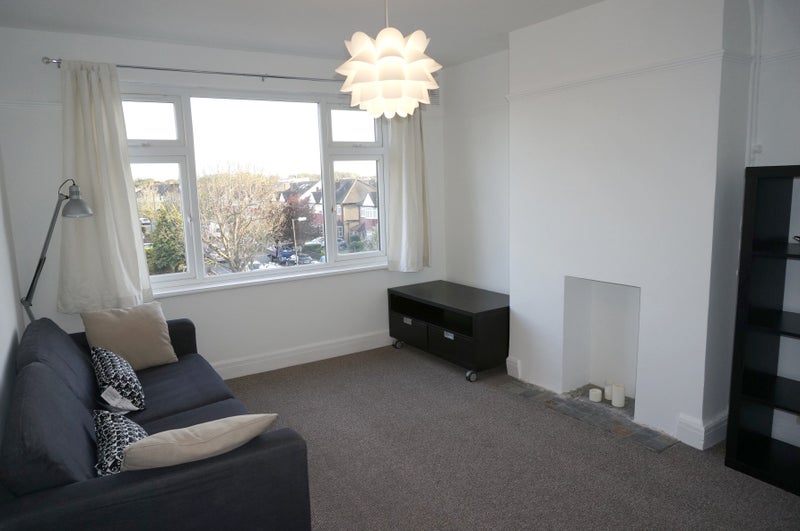 '2 bedroom flat for rent in Morden / Wimbledon' Room to Rent from SpareRoom