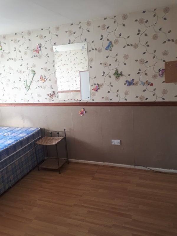 Room To Rent In Trafford Room To Rent In Trafford