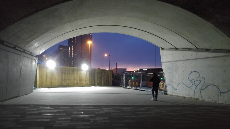 Photo 1: 20 minute walk to Manchester city centre