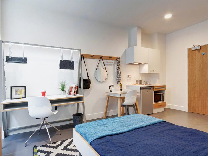 Gold Studio Flat The Old Fire Station Room To From Spareroom Gold Studio Flat In The Bandstand 2nd Floor All Bills Included Students Only Old Fire Station