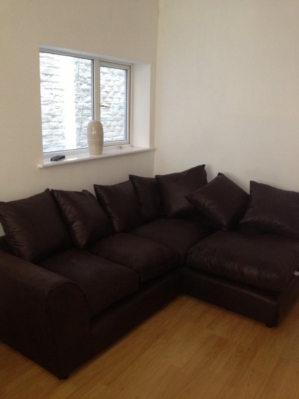 Photo 1: Living Room