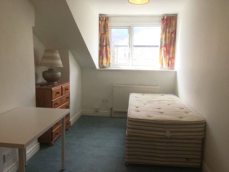 'Rooms available in Shipley' Room to Rent from SpareRoom
