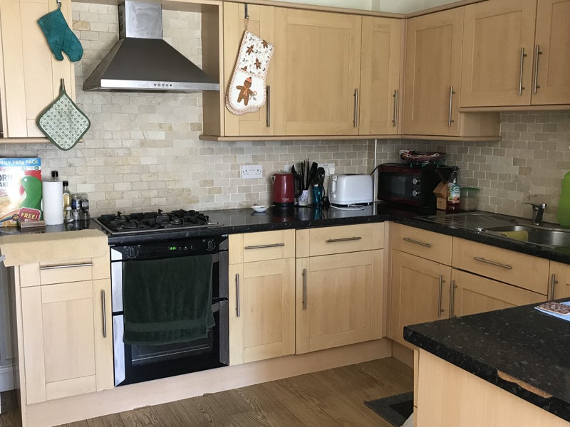 Photo 1: Kitchen