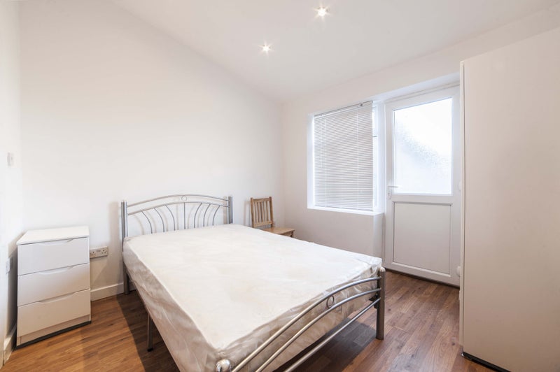 Room to rent. Room for rent. Room to rent. Room to rent. Гостевой дом flats, rooms and apartments for rent.