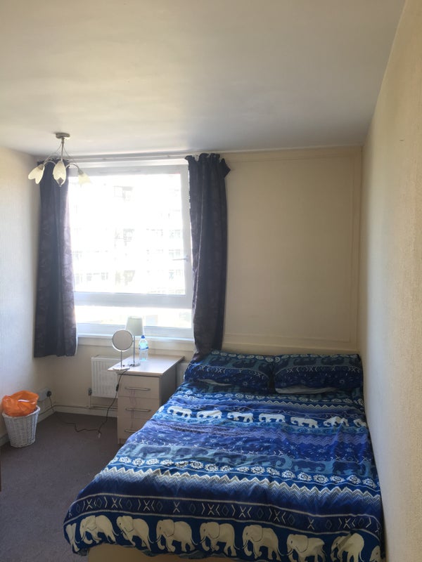 Photo 1: Large Double Room