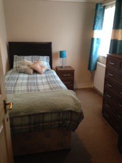Photo 1: Single Room
