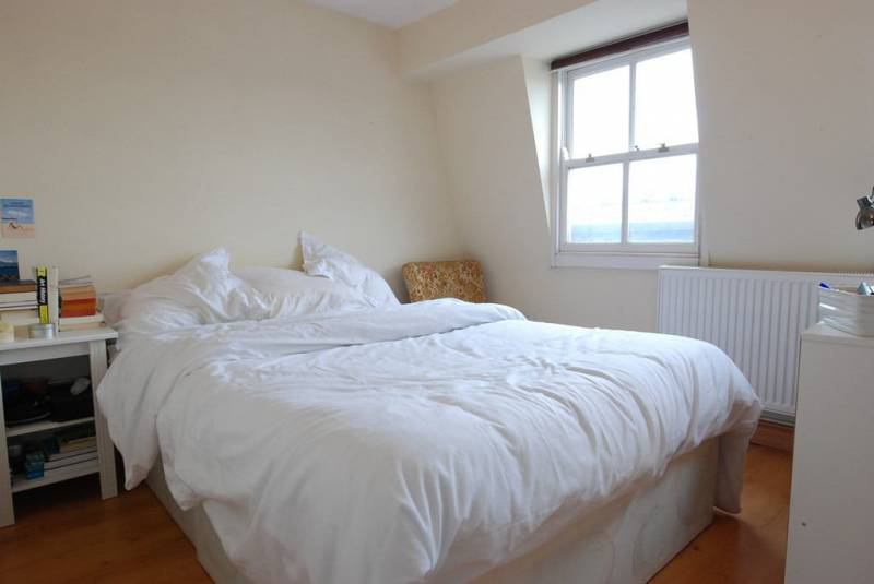 Photo 1: Room 1: The rent is £254pw with all bills included. (Available NOW)