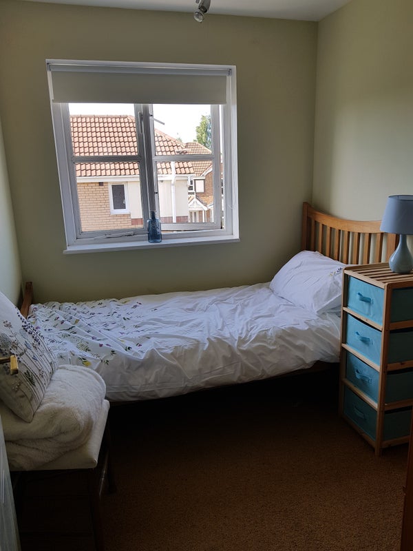 'Single room for rent in shared family home in quie' Room to Rent from