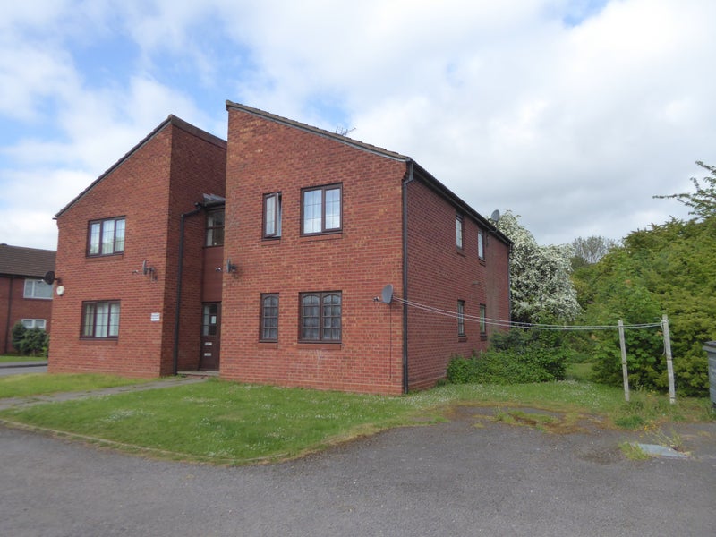 'Studio Apartment in Blackpole, Worcester' Room to Rent from SpareRoom