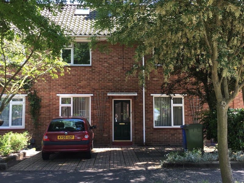 Photo 1: Front of House