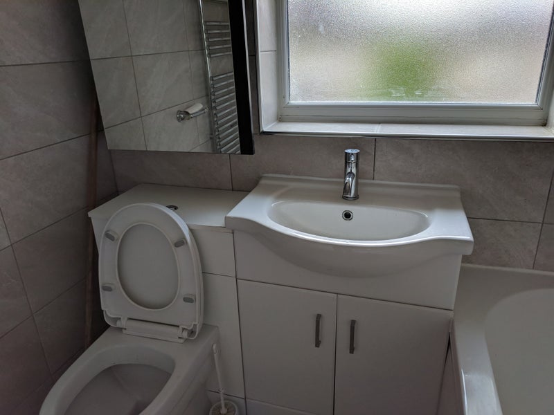 'Double Room Near Debden Station, Loughton ' Room to Rent from SpareRoom