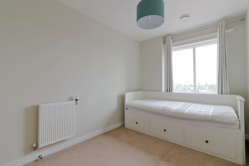 'Double Room For Rent (Bills Included) Romford RM1' Room to Rent from