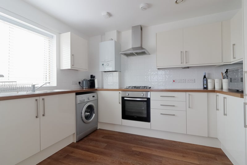 'Double Room For Rent (Bills Included) Romford RM1' Room to Rent from