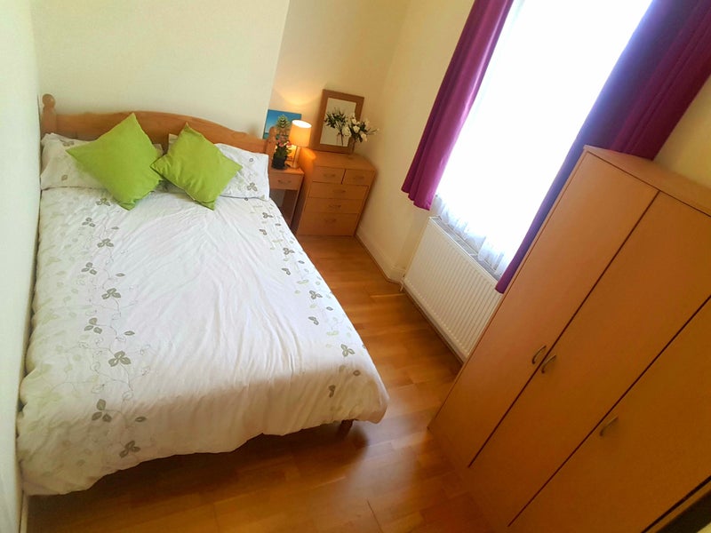 Photo 1: Bedroom view 1