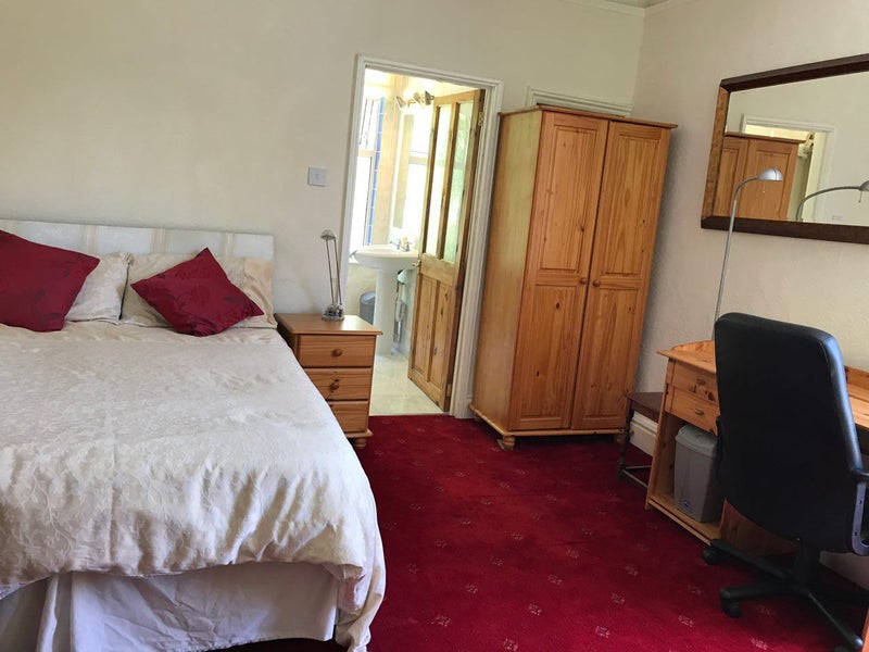 'Ellesmere Park fully furnished Luxury ensuiteRoom' Room to Rent from