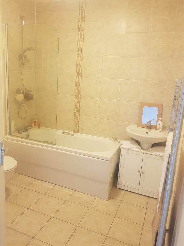'LU6 Double room for rent in South West Dunstable ' Room to Rent from