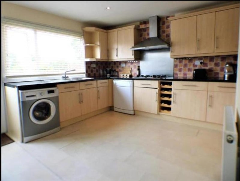 'LU6 Double room for rent in South West Dunstable ' Room to Rent from