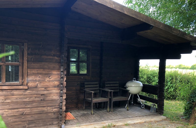 Photo 1: Outside Area