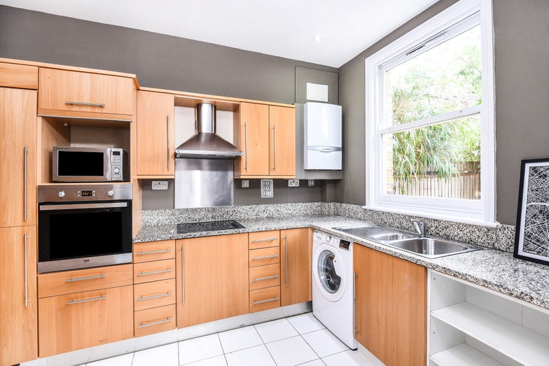 Photo 1: Kitchen