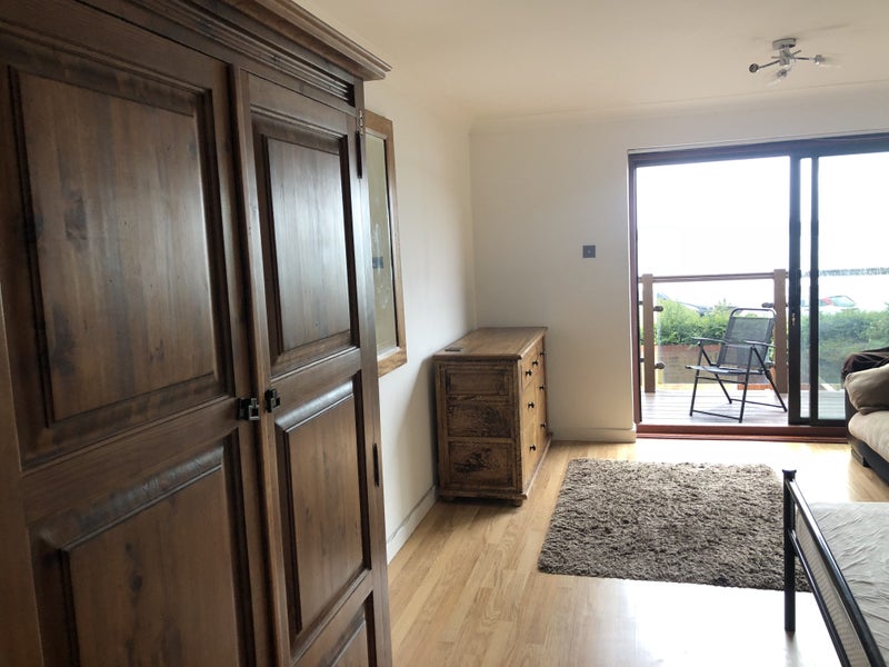 'Professionals only in Port Solent Marina' Room to Rent from SpareRoom