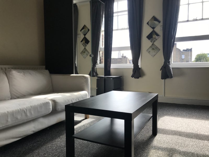 'Reduced!! Stunning Furnished Studio Clapham ' Room to Rent from SpareRoom