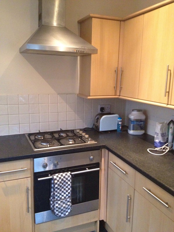 Photo 1: Kitchen