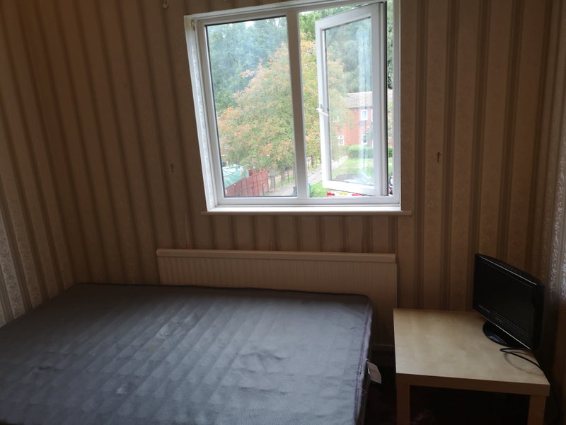 'Double Room For Rent In Downs Barn MK!' Room to Rent from SpareRoom