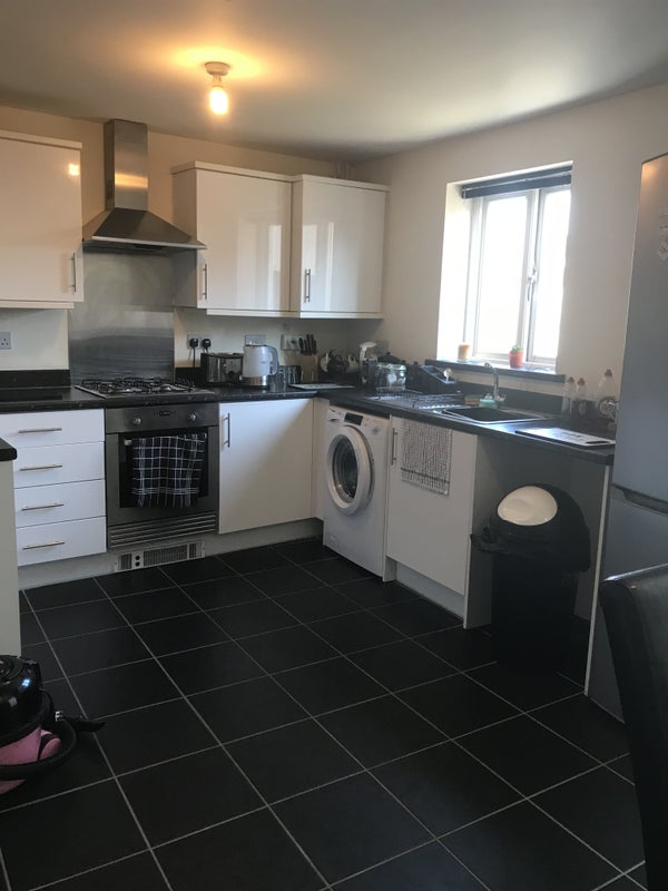'Double Room With Ensuite Milton Keynes' Room to Rent from SpareRoom