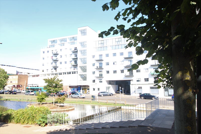 'Lovely 1 bedroom apartment in Hemel Hempstead ' Room to Rent from