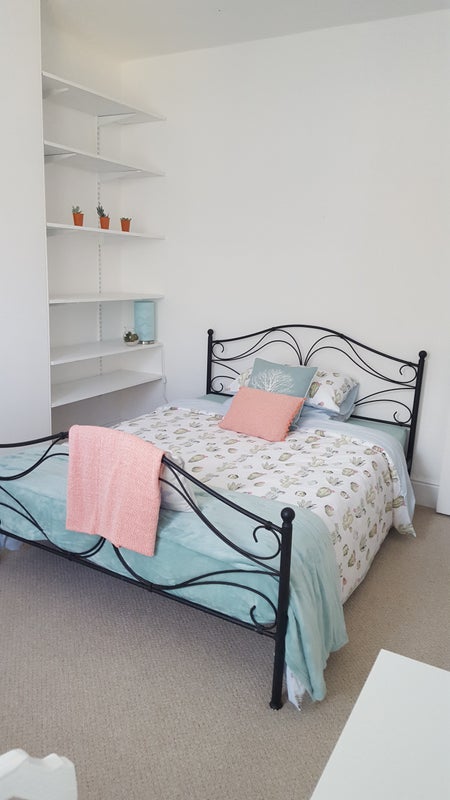 Photo 1: Double room to rent