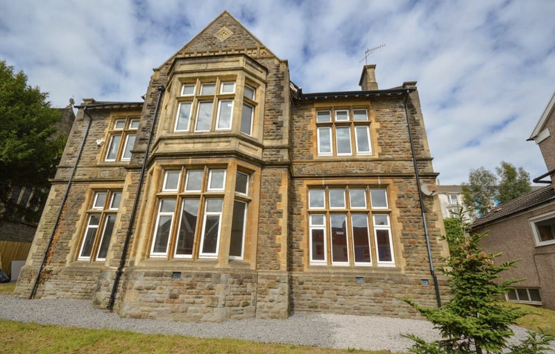 Photo 1: House