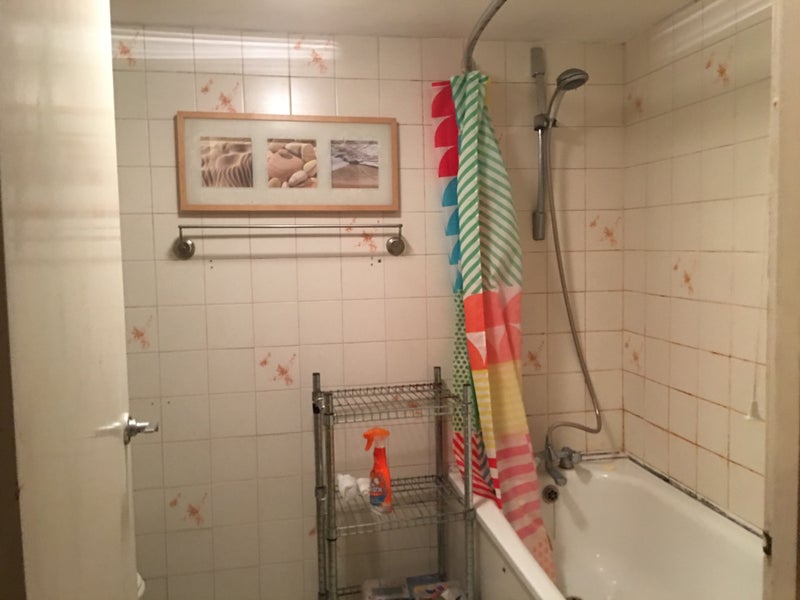 'Loughton, two double rooms available in FSH' Room to Rent from SpareRoom