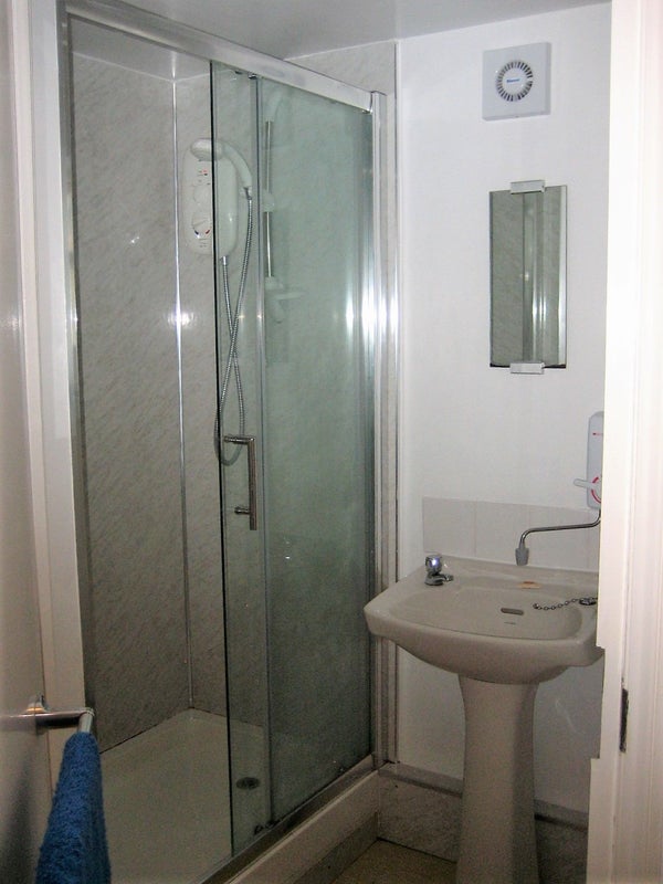 'One Bedroom flat central Penzance' Room to Rent from SpareRoom