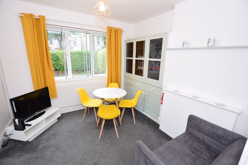 'Spacious Double Rooms Available! Stechford, B33' Room to Rent from