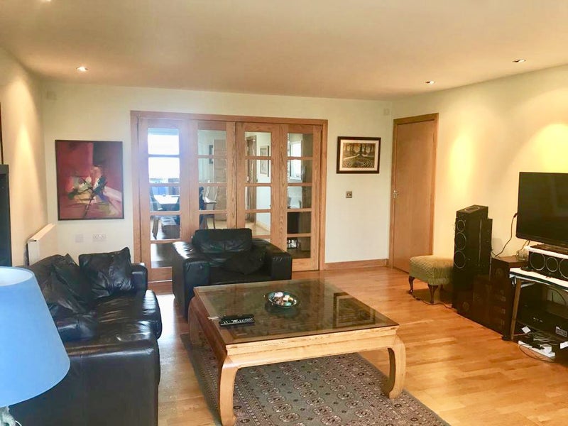 Photo 1: Shared lounge 